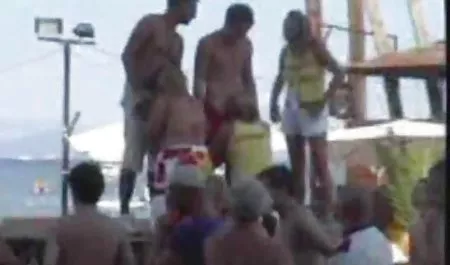 Memakai bokep montok seksi