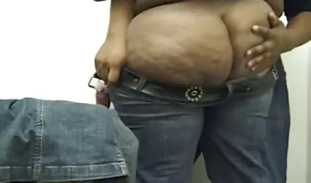 Keindahan muda masturbasi di depan video bokep toket montok membajak seks antar ras