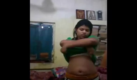 Aksi bokep suster montok pria hot ditindik gadis.