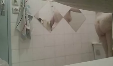 Toket kencang orang Asia dengan bokep tante super montok Toket super