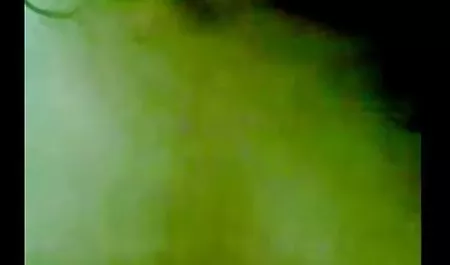 Toket kencang lesbian Dewasa wanita bokep tante semok mulus gemuk seks