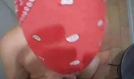 Lezat rambut pirang christen Courtney bokep ibu tiri montok dalam unti
