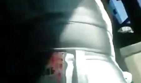 strip bokep wanita montok dancing Nude