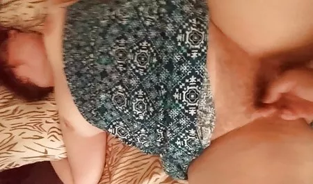 Sexy lesbian di bokep bule mulus sofa putih