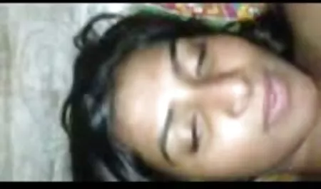 Montok Toket besar Terangsang remaja rides tante montok susu gede her Dildo pada webcam...