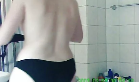 Toket kencang nenek rides a big cock ngetot tante montok