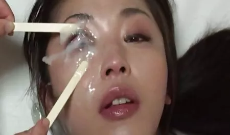 Penggoda Dalia Beata kenikmatan dirinya sendiri sebelum titit tante susu gede montok besar PENETRASI ganda