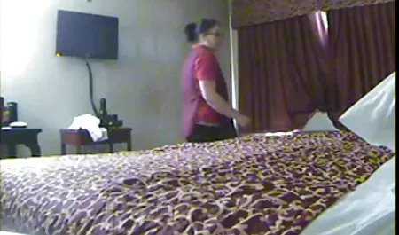 Seksi cewek seksi menggoda tante montok susu gede di Cam