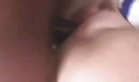 Emily Willis suka mengisap kontol di bisbol Park! bokeb mama montok