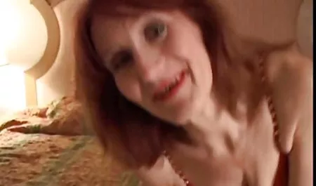 Bimbo tahun video bokep barat tante montok 90-an