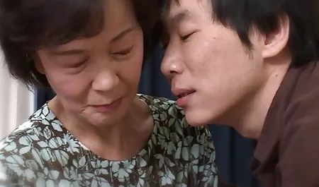 Bi-bi-si orang bokep montok banget asing membuat slutty istri bersemangat dan...