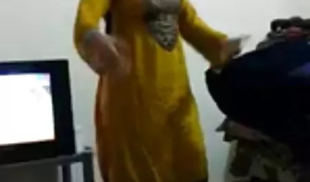 Mengunjungi pacar saya (sudut bokep montok tante pandang pertama adventures)